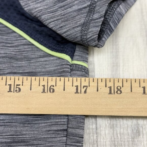 ✅Lot Of 3 Lija Athletic Tops M /L Tennis Golf Yoga Gym Sleeveless / Short Sleeve - Picture 10 of 13